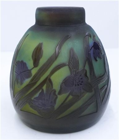 CAMEO GLASS LILY CABINET VASE