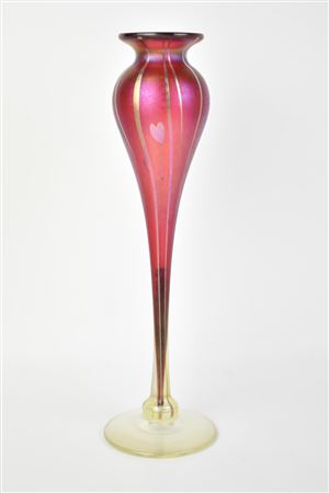 "TRAILING HEARTS" BUD VASE