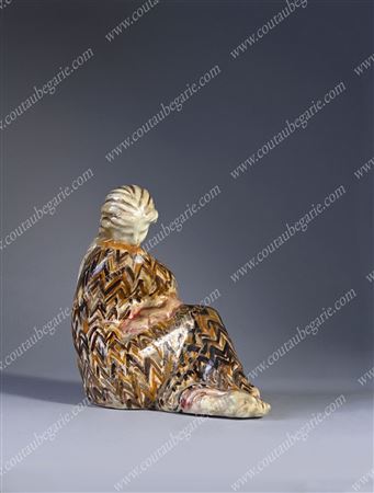 Alionushka - Seated girl