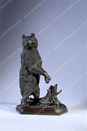 Standing bear killed by Emperor Alexander II