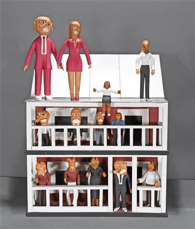 Haunted House With 13 Figures