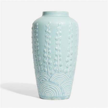 Production vase with embossed pussy willows