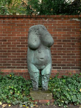 Großer weiblicher Torso