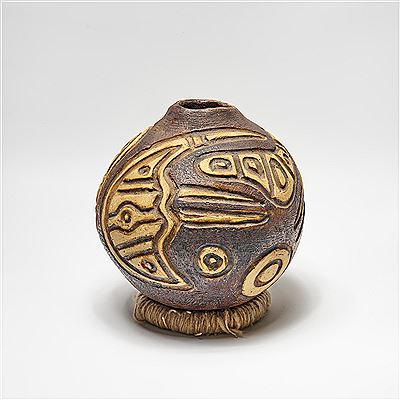 Pot, 1986 by Gloria Fletcher Thancoupie - Auction record, sale price, and art valuation. Compare with similar artists and explore comparable artworks.