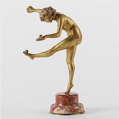 'La jongleuse', c. 1925.
