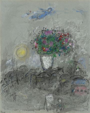 Grand bouquet dans vase blanc sur les toits de Vitebsk, le soir