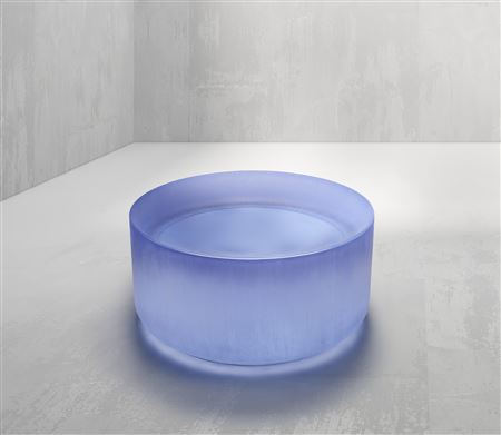 Sample artwork by Roni Horn (Born 1955), known for sculptor, non objective painter - View similar artists and auction records