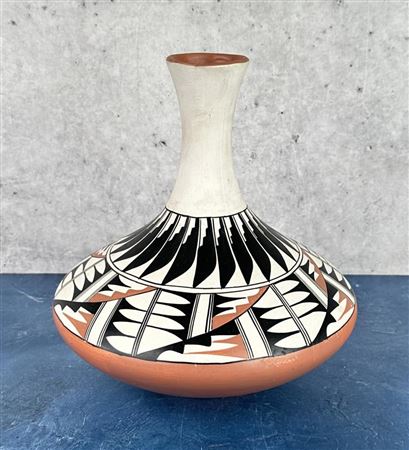 Pueblo Indian Pot