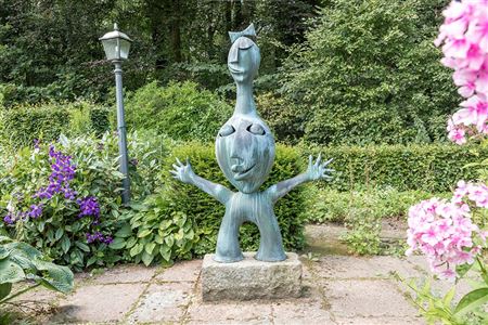 Sculpture n° PA with an anthropomorphic representation with two heads