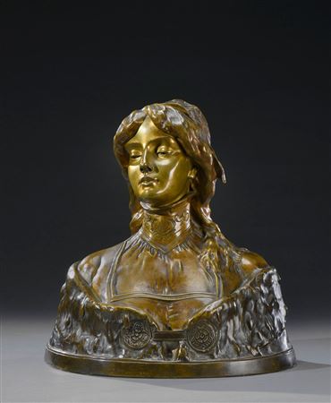 Renaissance-style bust of a woman