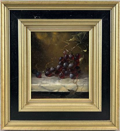 Still life of grapes.