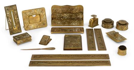 15-Piece "Pine Needle" Desk Set