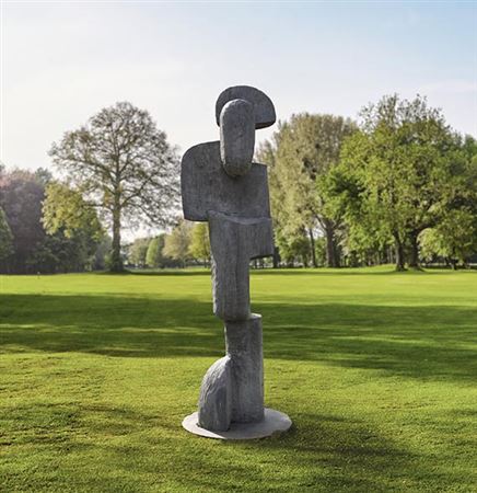 Figur (Napoleon). 1960. by Hans Steinbrenner - Auction record, sale price, and art valuation. Compare with similar artists and explore comparable artworks.