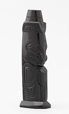 Totem pole of a Bear