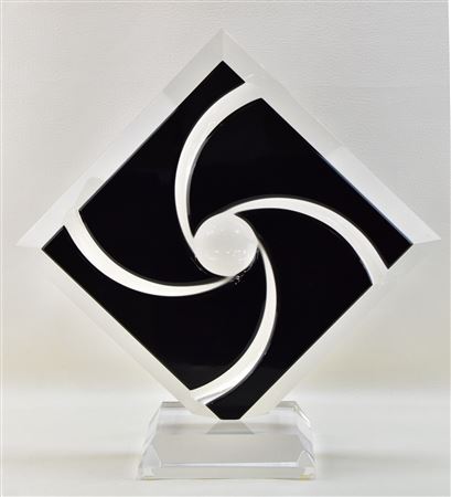 BLACK DIAMOND PINWHEEL ACRYLIC LUCITE SCULPTURE