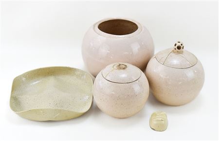 CREAM STUDIO POTTERY LIDDED BOWLS & MORE