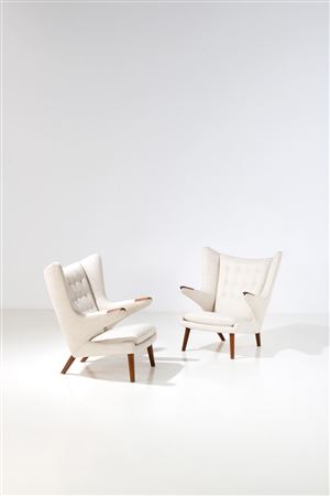 Pair of armchairs, model n°AP 19, 'Papa Bear'