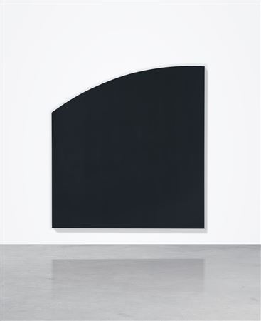 Black Panel with Curve