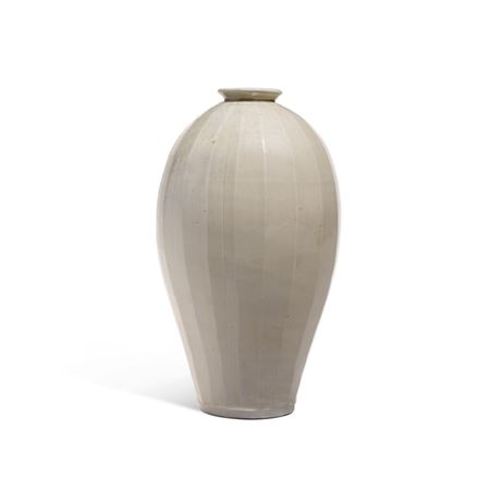 Cut-Sided Faceted Pot