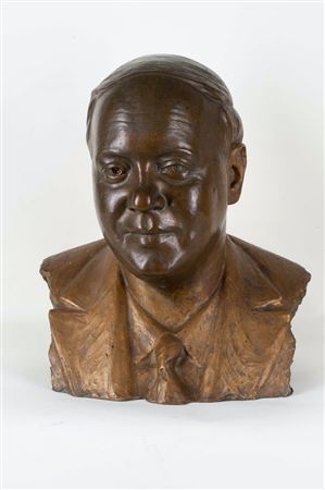 Bust of the Russian opera singer
