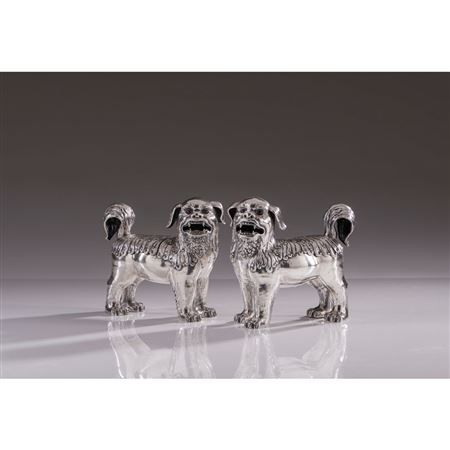 Foo dogs by David Ferreira - Auction record, sale price, and art valuation. Compare with similar artists and explore comparable artworks.
