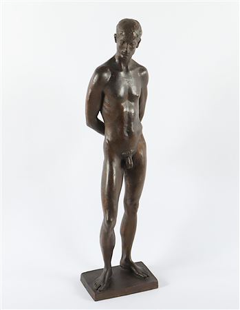Standing male nude by Wilfried Fitzenreiter - Auction record, sale price, and art valuation. Compare with similar artists and explore comparable artworks.