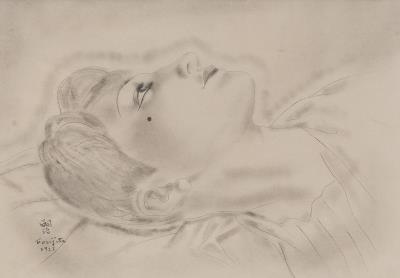 Portrait de Youki, allongée