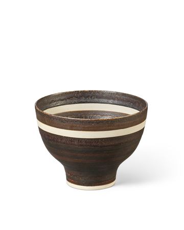 Small footed bowl