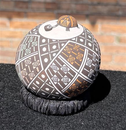 Acoma Pueblo Pot