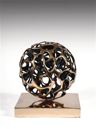 Sphere tension without sphere by Gianfranco Meggiato - Auction record, sale price, and art valuation. Compare with similar artists and explore comparable artworks.