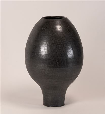 Reverse Vase