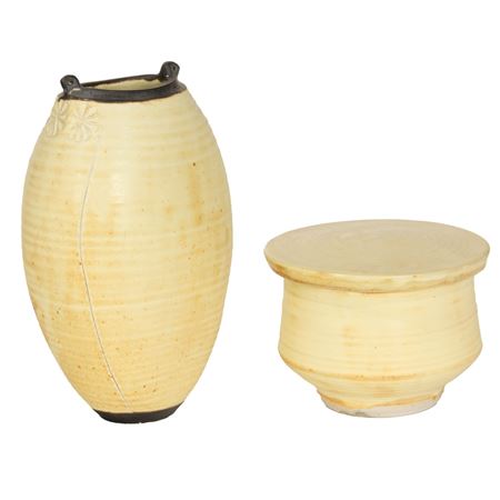 Two yellow glazed porcelain vessels