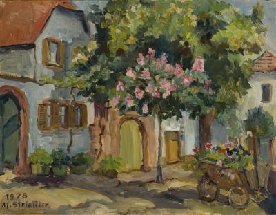 Palatinatestreet with blooming chestnut