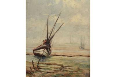 BARQUE DE PÊCHE SUR LA PLAGE.