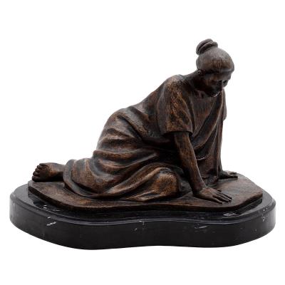 Reclining Woman by Georgina Farias - Auction record, sale price, and art valuation. Compare with similar artists and explore comparable artworks.