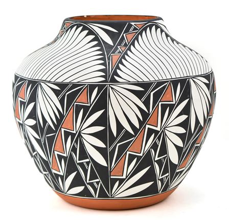 ACOMA POTTERY VASE