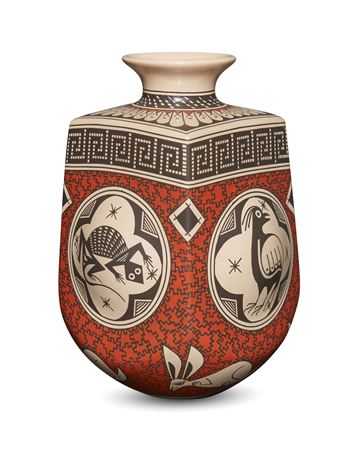 A Mata Ortiz polychrome pottery vessel