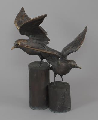 Two Seagulls on a Cylindrical Pedestal by Ingo Koblischek - Auction record, sale price, and art valuation. Compare with similar artists and explore comparable artworks.