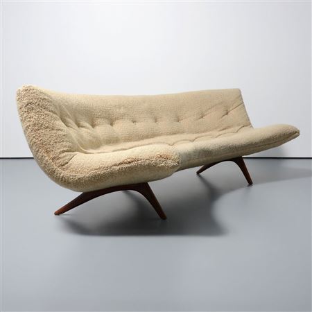 CURVED SLING Sofa