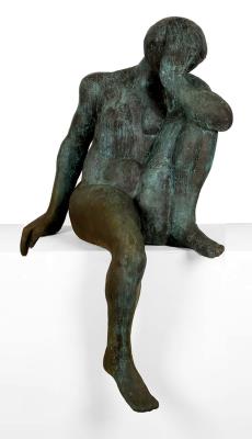 Große Skulptur 'Sitzende Werra'