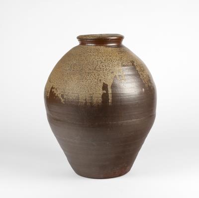 Large Brown and Tan Vase
