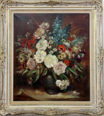 Magnificent bouquet of flowers in the vase
