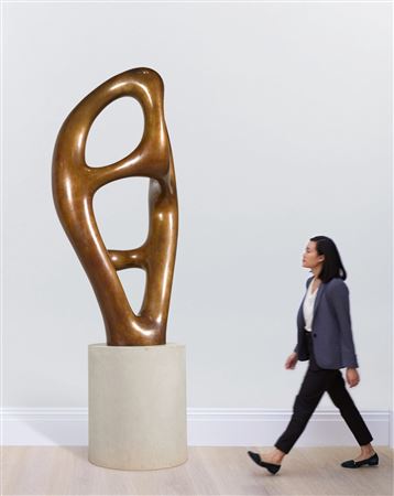 Ptolémée III by Jean Hans Arp - Auction record, sale price, and art valuation. Compare with similar artists and explore comparable artworks.