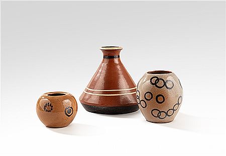 Set of three vases