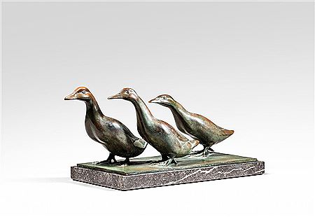Groupe de canards by Armand Petersen - Auction record, sale price, and art valuation. Compare with similar artists and explore comparable artworks.