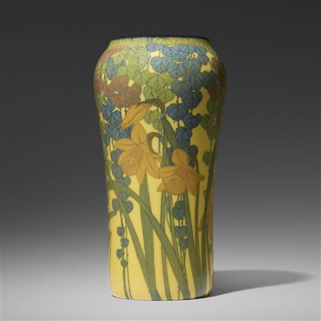 Fine Yellow Tinted Decorated Porcelain vase with daffodil and sweetheart ivy by Kataro Shirayamadani - Auction record, sale price, and art valuation. Compare with similar artists and explore comparable artworks.