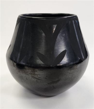 San Ildefonso Pot