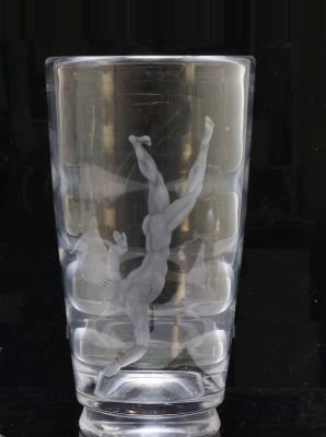 Pearl Diver Vase