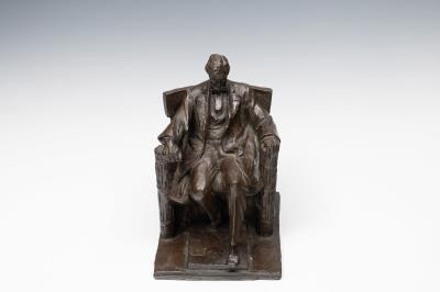 Seated Lincoln
