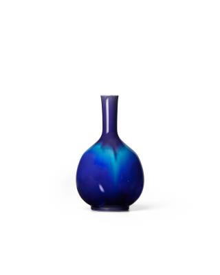 A Kutani Porcelain Small Flower Vase